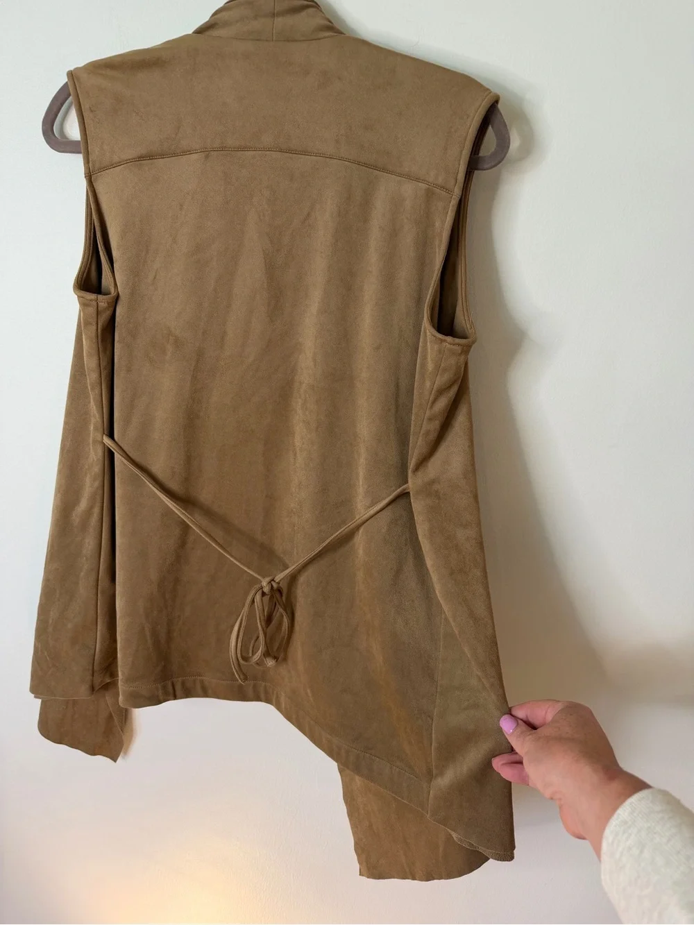 Katherine Barclay Faux-Suede Vest in Camel Brown size medium taupe Montreal